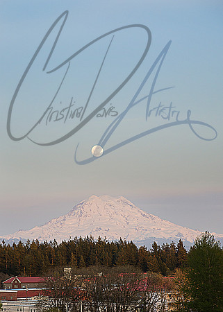 Mt Rainier, Moon Portrait